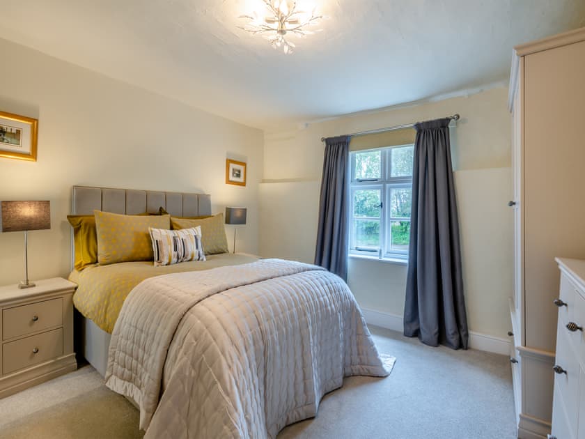 Double bedroom | The Farmhouse - Hall Farm, Lamas, near Wroxham