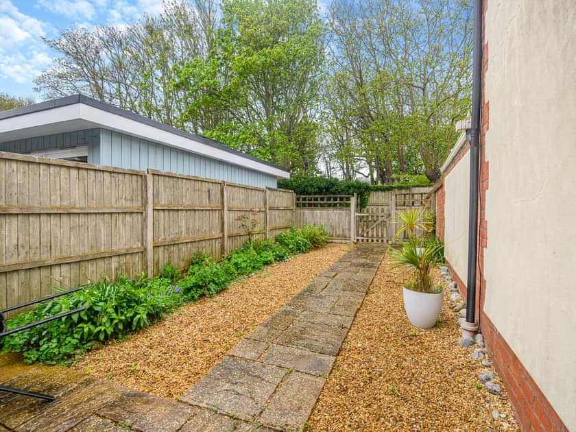 Garden | Beach Retreat - Low Key Luxury, Overtrand, near Cromer