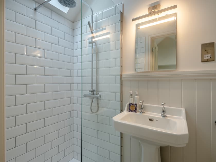 Bathroom | Low Key LuxuryGardener’s Cottage, Overstrand