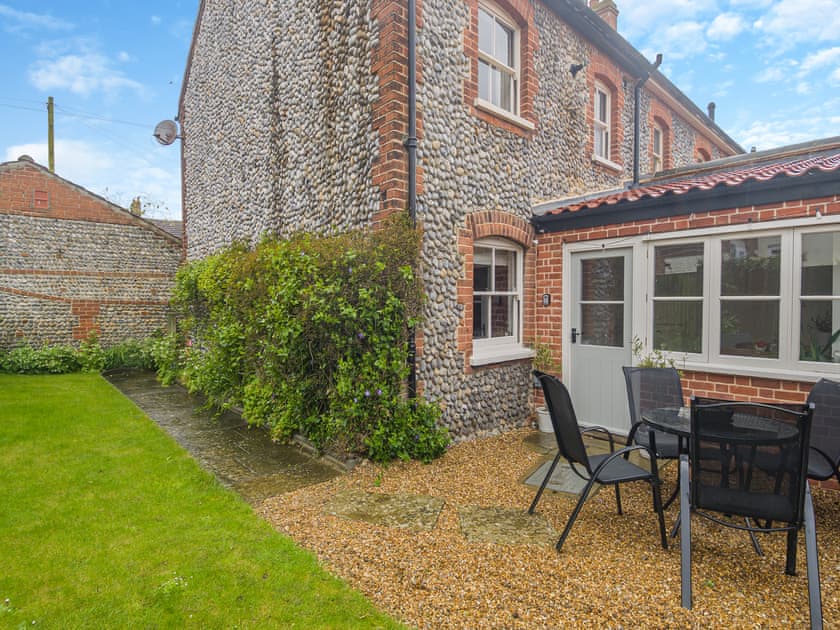 Garden | Low Key LuxuryGardener’s Cottage, Overstrand