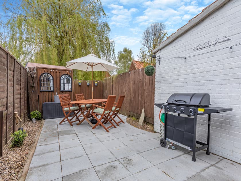Sitting-out-area | Chaff Cottage, Castle Acre, near Kings Lynn