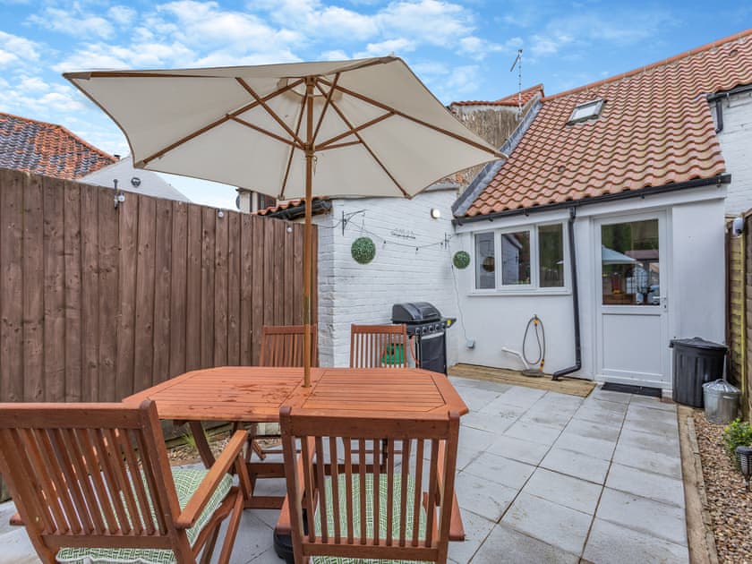 Sitting-out-area | Chaff Cottage, Castle Acre, near Kings Lynn