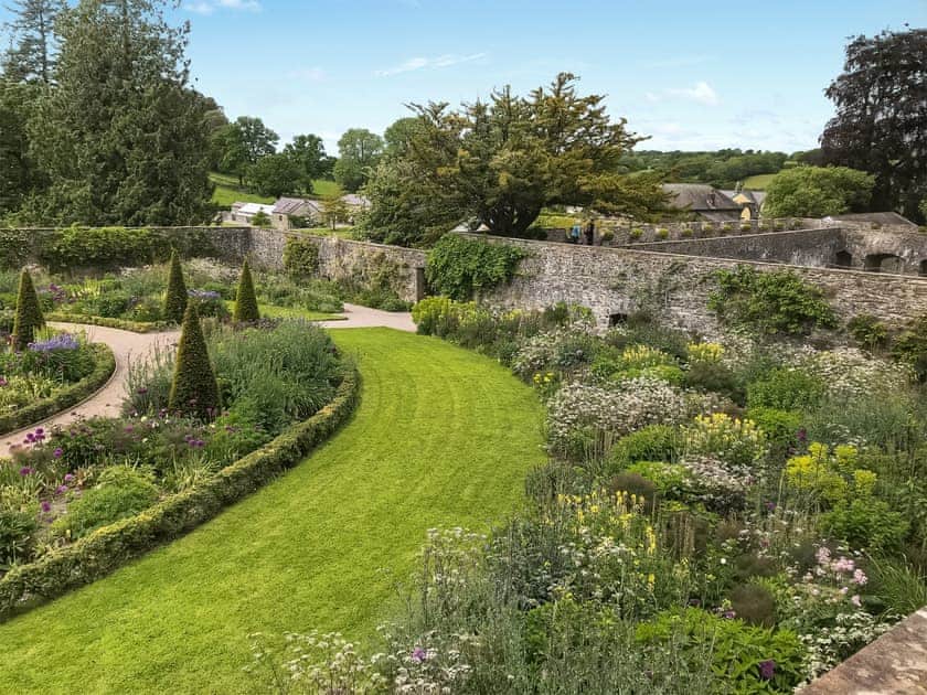 Surrounding area | Kite Cottage - Maesydderwen Holiday Cottages, Llandeilo