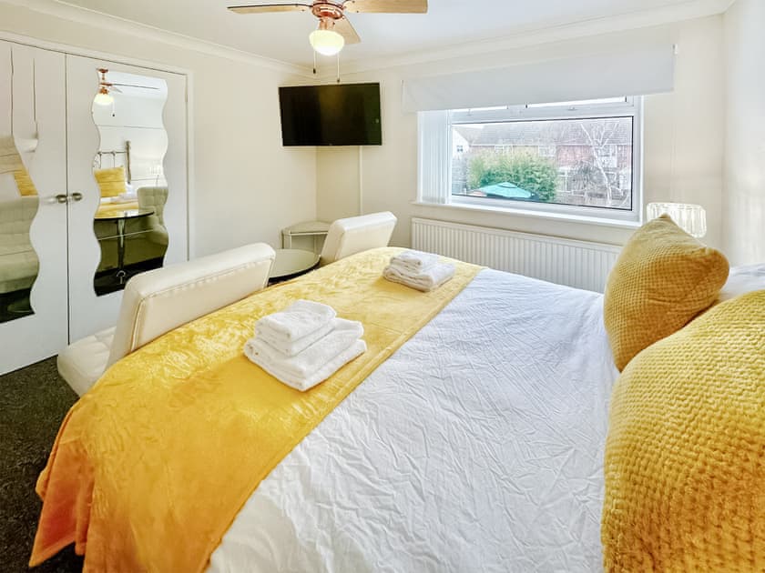 Double bedroom | Sunrise Villa, Clacton on Sea