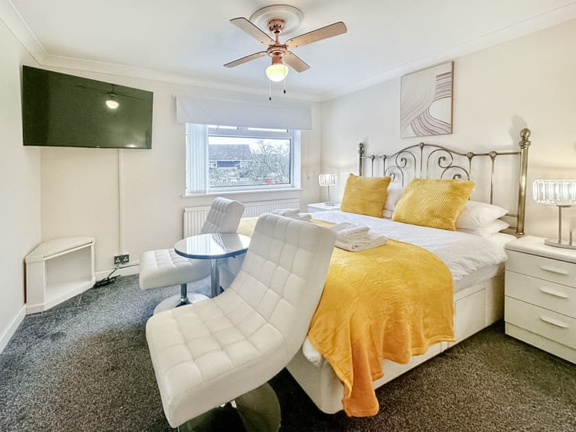 Double bedroom | Sunrise Villa, Clacton on Sea
