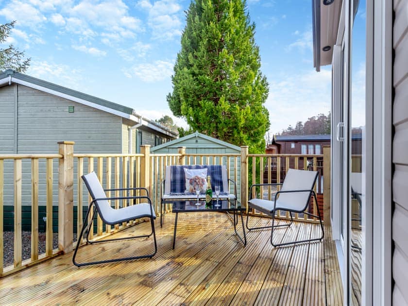 Sitting-out-area | The Pines, Aviemore