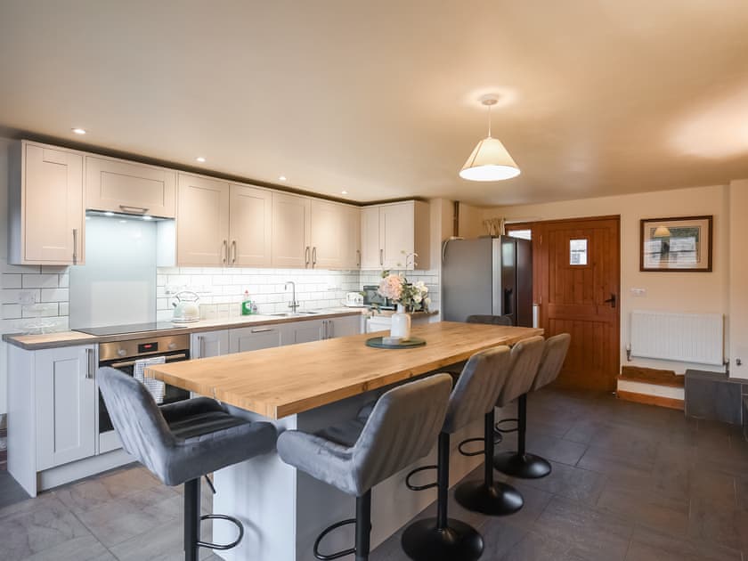 Kitchen/diner | Drifthouse - Botvyle Farm, Church Stretton