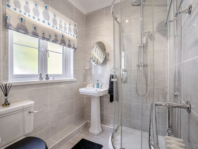 Shower room | Miners Arms Cottage, Stepaside, near Saundersfoot