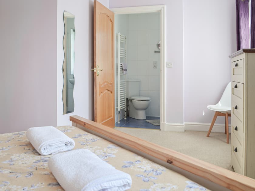 Double bedroom | Rhosyn Gwyn, Llechryd, near Cardigan