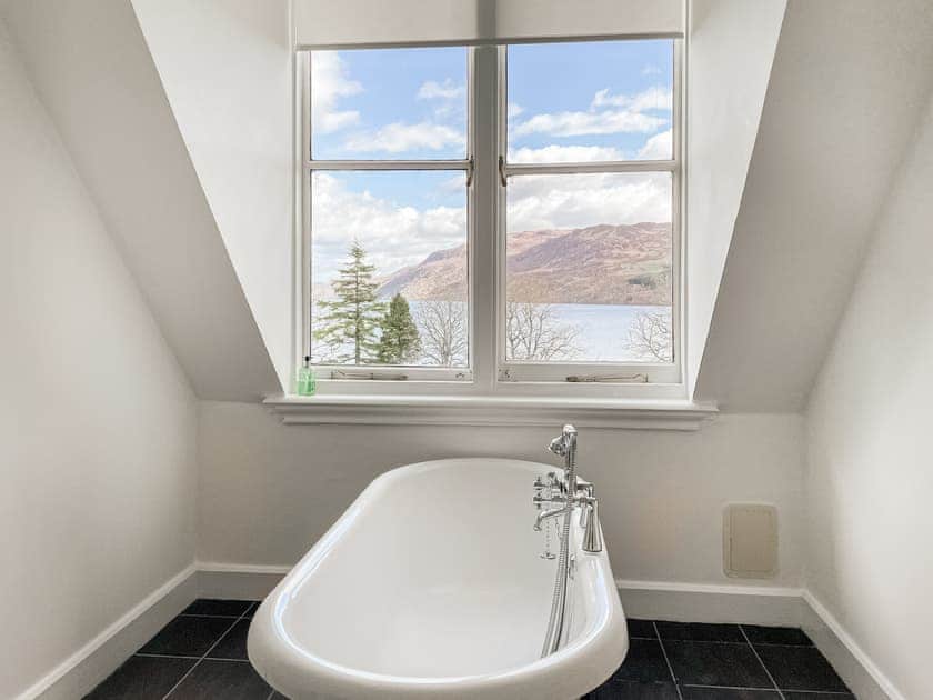 Bathroom | Monastery 17 - Highland Club, Fort Augustus