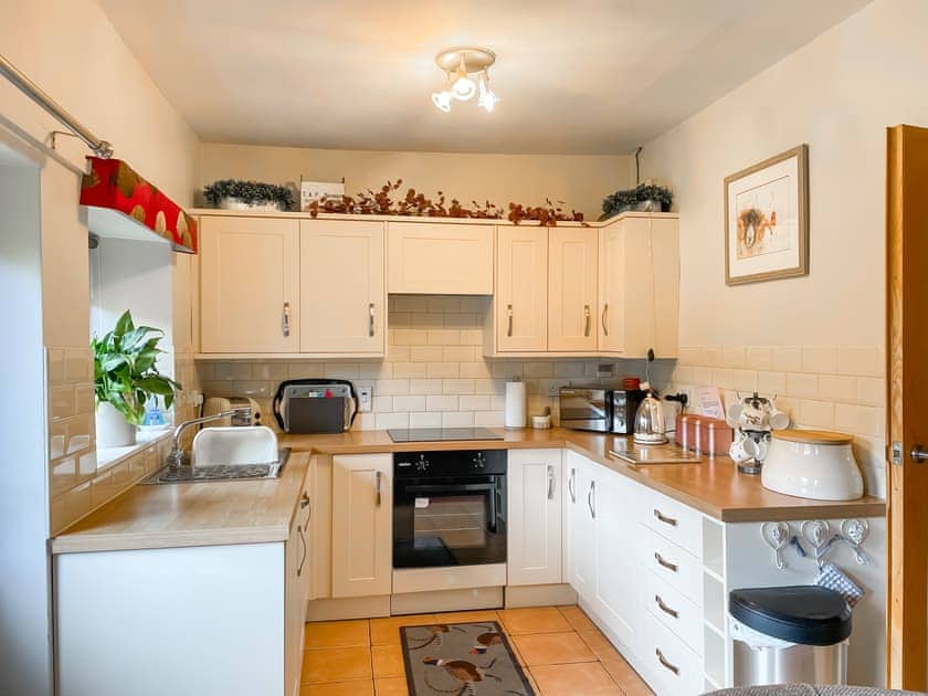 Kitchen | 1 Kernot Court, Reeth