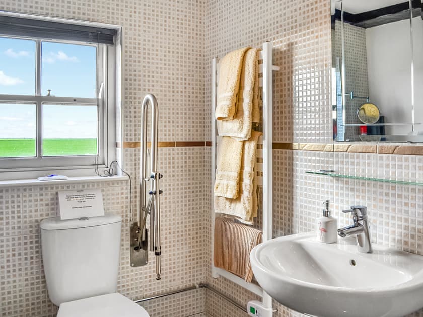 Bathroom | The Old School House, Sunk Island