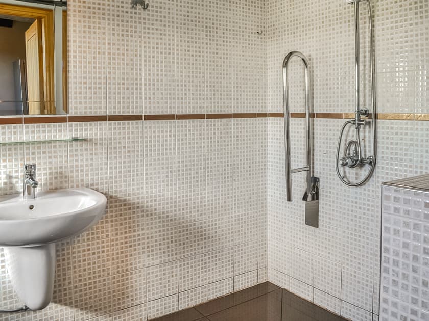Bathroom | The Old School House, Sunk Island