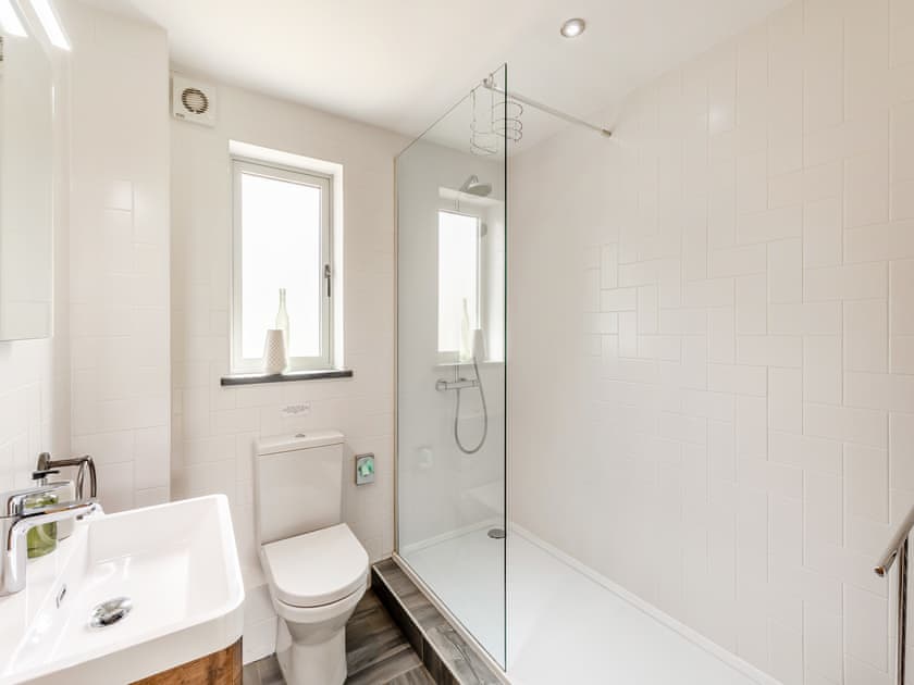 Bathroom | Silver Birch Lodge, Norwood, near Harrogate