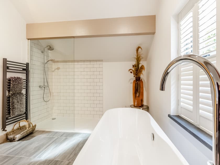 Bathroom | Silver Birch Lodge, Norwood, near Harrogate