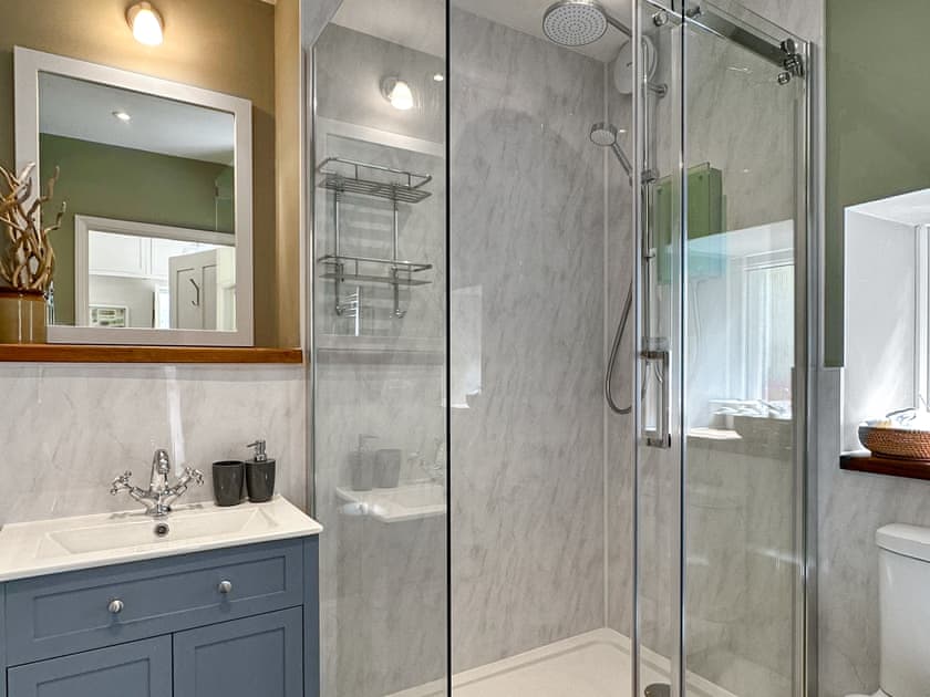 Bathroom | The Gables, Gorran Haven