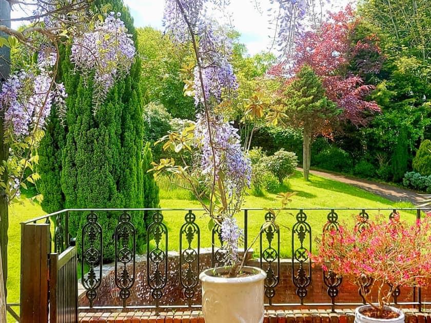Garden | Kipling Cottage, Etchingham