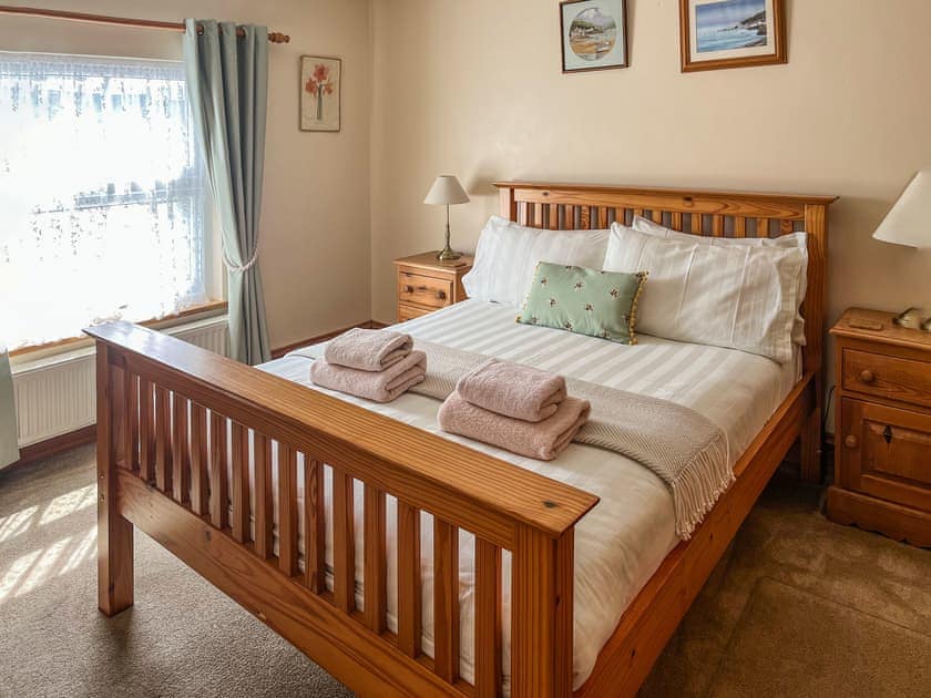 Double bedroom | Elens Place, Tywyn