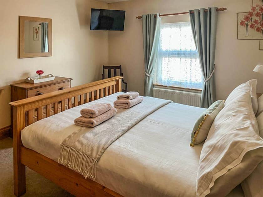 Double bedroom | Elens Place, Tywyn