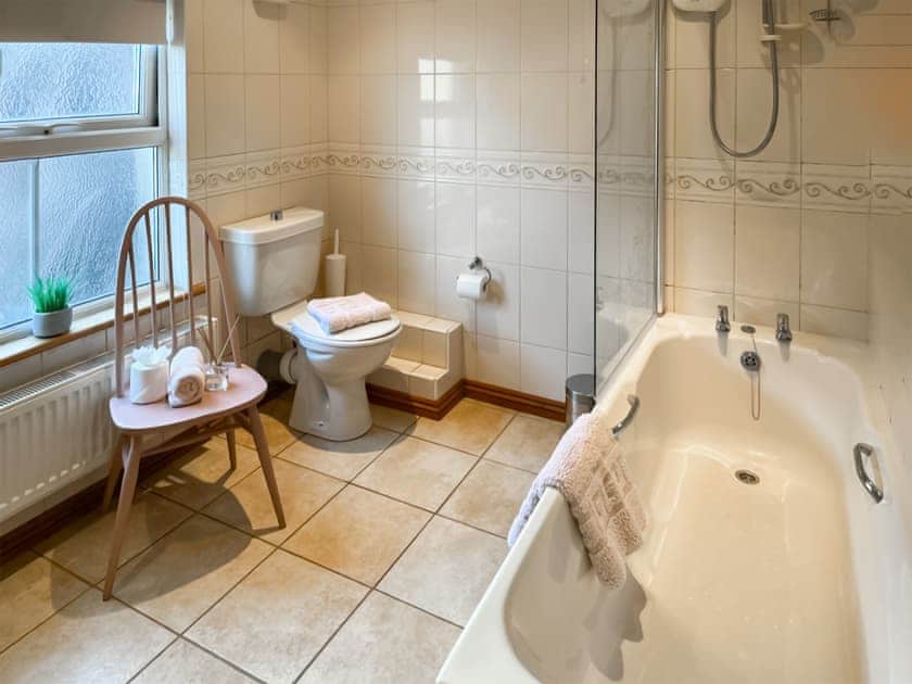 Bathroom | Elens Place, Tywyn