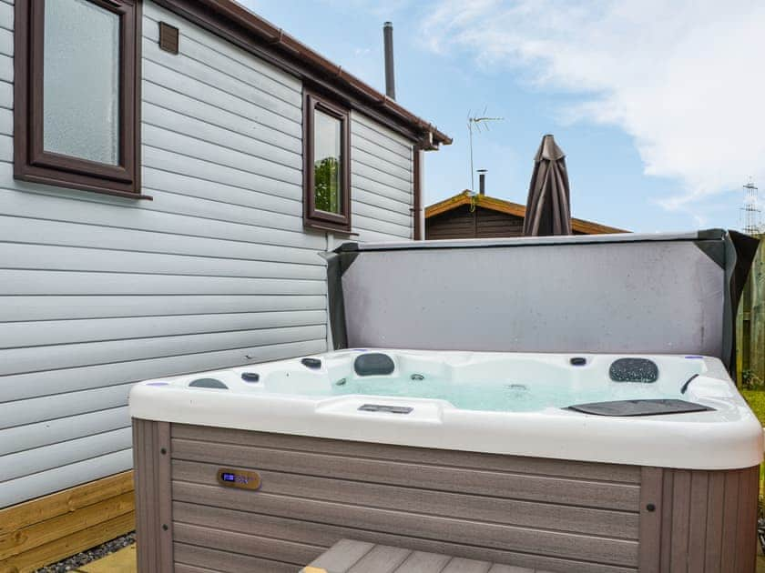 Jacuzzi | Laburnum Lodge - Wilberfoss Holiday Park, Wilberfoss, near York