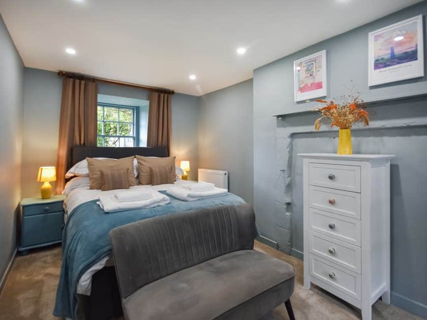 Double bedroom | Moncrieff House, Falkland