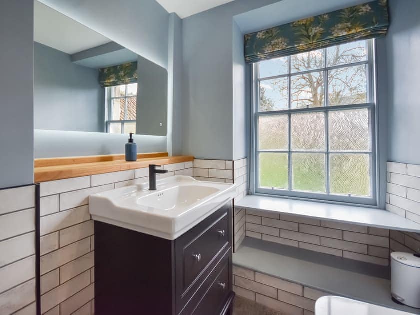Bathroom | Moncrieff House, Falkland
