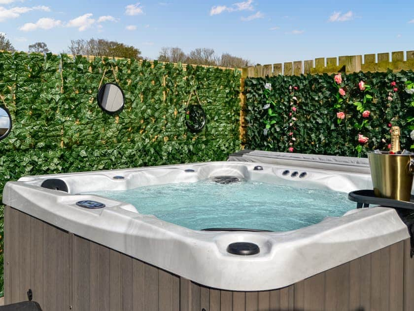 Hot tub | Canda, Holywood, near Dumfries