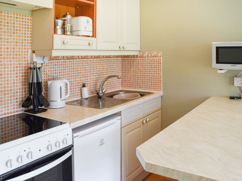 Kitchen | Mulberry Tree Cottage, Great Yarmouth