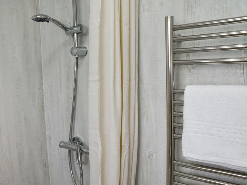 Bathroom | Mulberry Tree Cottage, Great Yarmouth