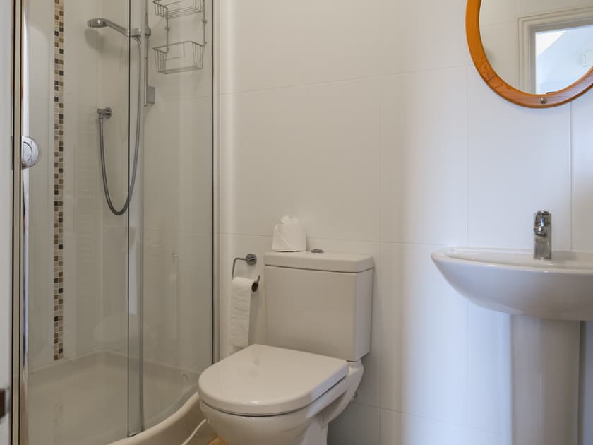 Bathroom | Marine Mews, Salcombe