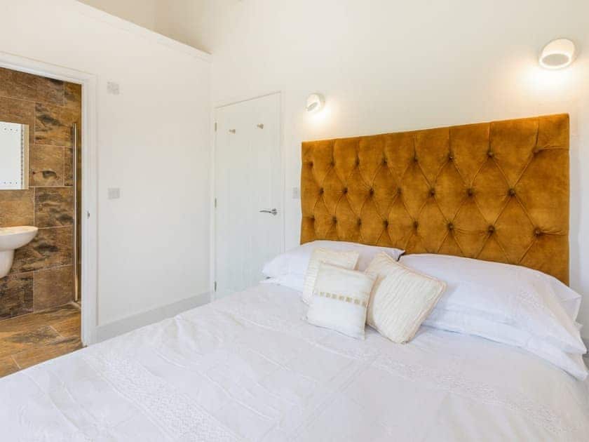 Double bedroom | Fieldgate Farm Estate- Fieldgate House - Fieldgate Farm Estate, Bampton Grange, near Great Strickland
