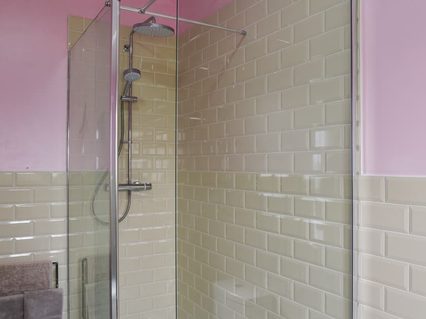 Bathroom | Stable Cottage - Orchard Farm, Barnby, near Beccles