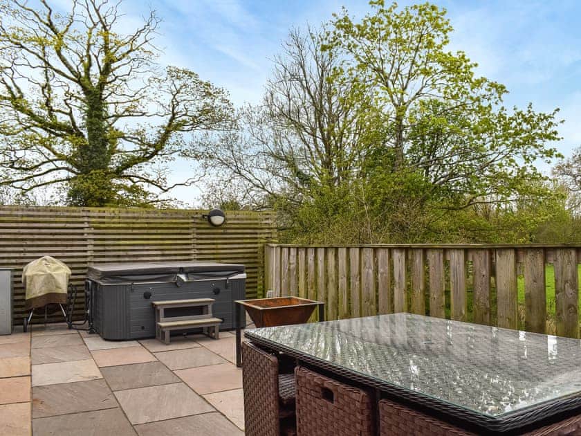 Hot tub | The Barbon - Box Tree Escapes, Kirkby Lonsdale