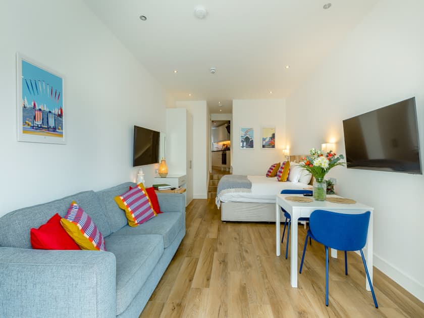 Open plan living space | Belgrave Sands Apartment, Torquay Seafront