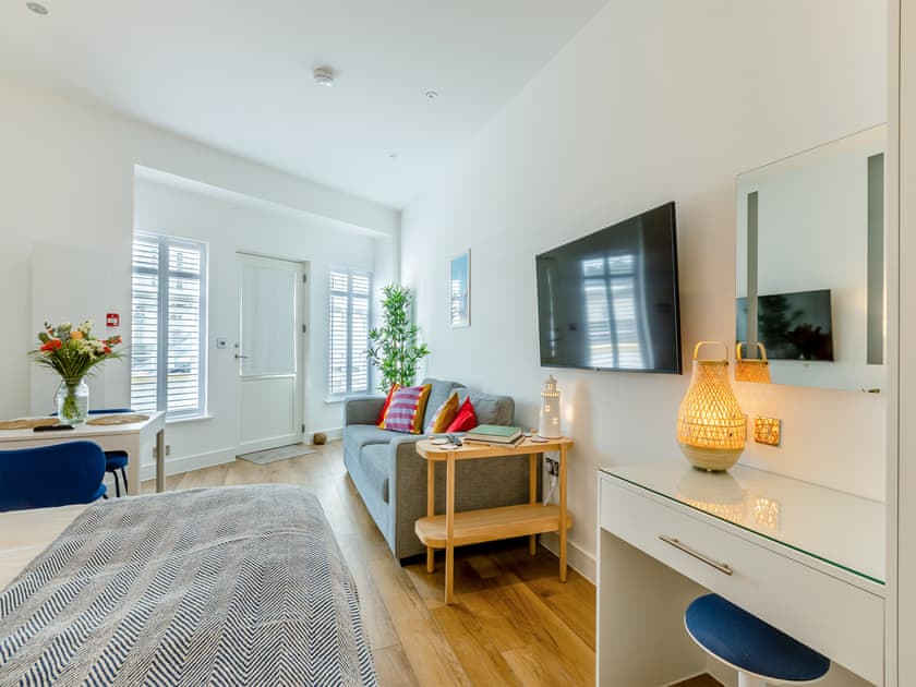 Living area | Belgrave Sands Apartment, Torquay Seafront