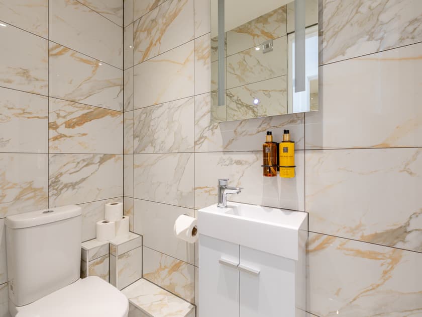 Shower room | Belgrave Sands Apartment, Torquay Seafront