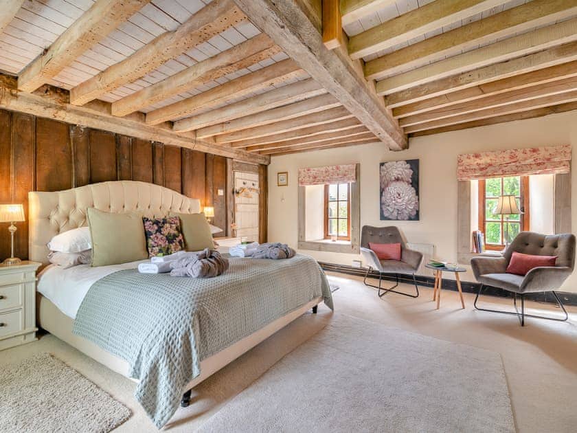 Double bedroom | The Manor House - White Birch Manor Getaways, Awre, near Westbury-on-Severn