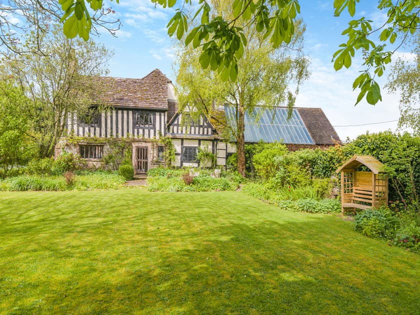 Exterior | The Manor House - White Birch Manor Getaways, Awre, near Westbury-on-Severn