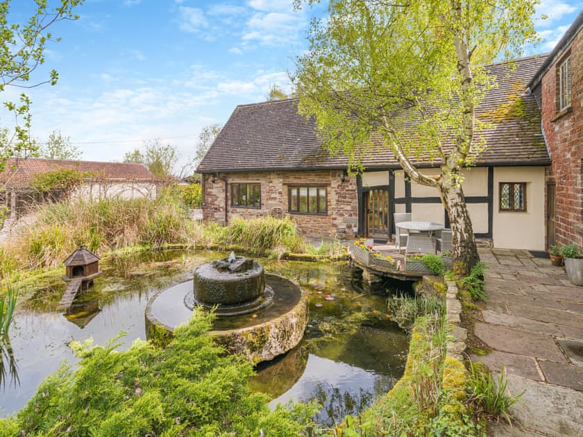 Exterior | The Manor House - White Birch Manor Getaways, Awre, near Westbury-on-Severn