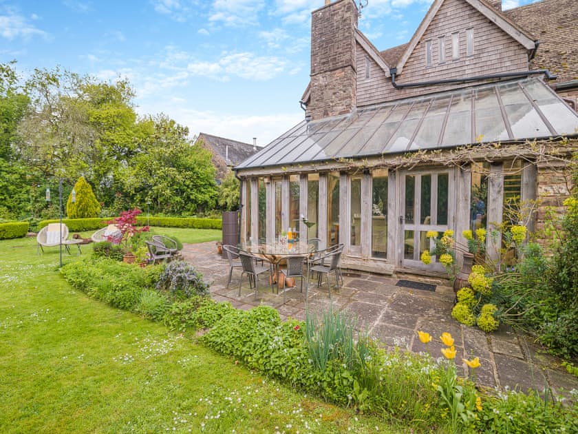Exterior | The Manor House - White Birch Manor Getaways, Awre, near Westbury-on-Severn