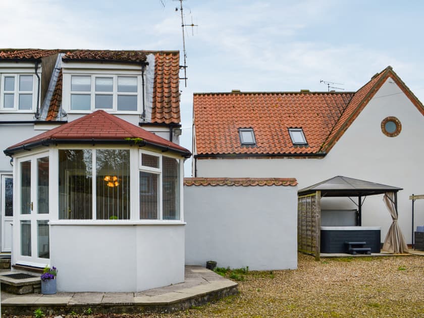 Exterior | Garden Cottage, Driffield