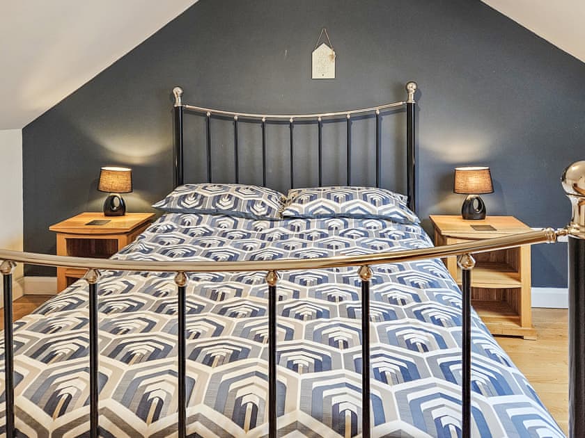 Double bedroom | Bwlch Y Person Barns -Cartws - Bwlch Y Person Barns, Dihewyd, near Aberaeron