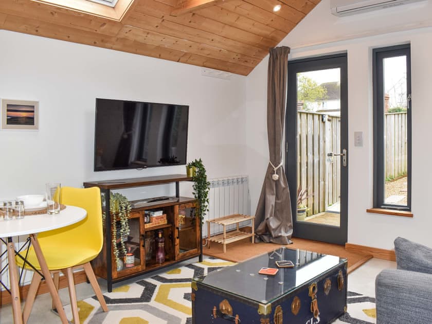 Living area | Muriel’s Lodge, Ryde