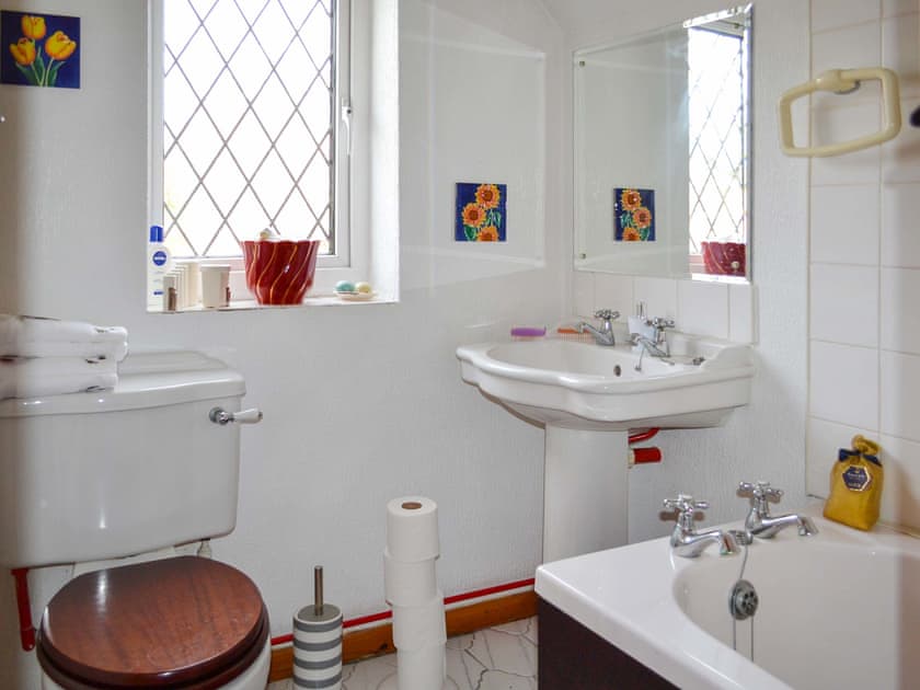 Bathroom | Green Shutters, Harmston, near Lincoln