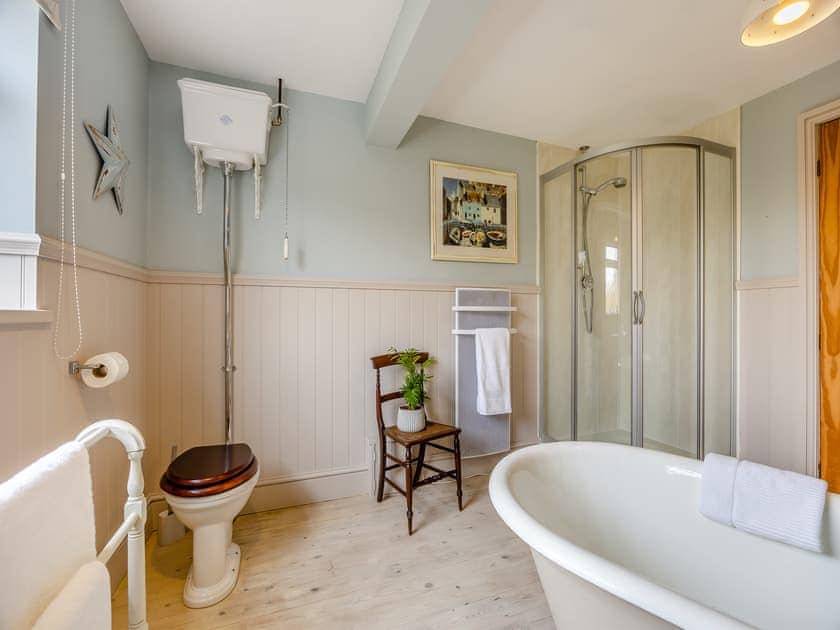 Bathroom | The Sidings, Willoughby
