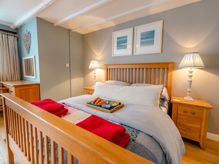 Double bedroom | Riverside Barn, Newquay
