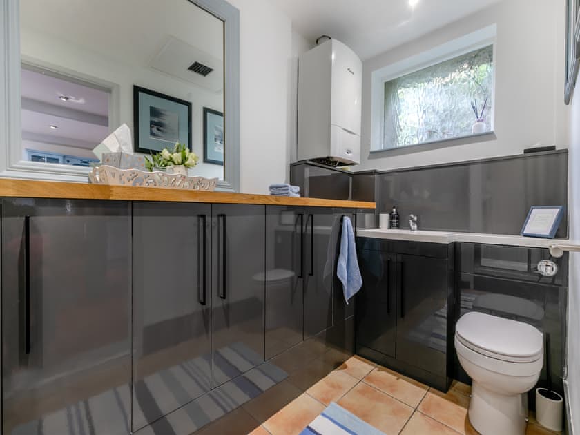 Shower room | Riverside Barn, Newquay
