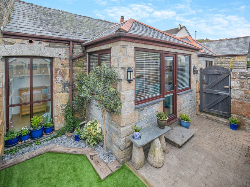 Privacy and morning sun  | Riverside Barn, Newquay