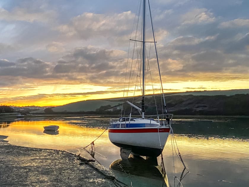 Stroll down to the nearby Old Boatyard  | Riverside Barn, Newquay